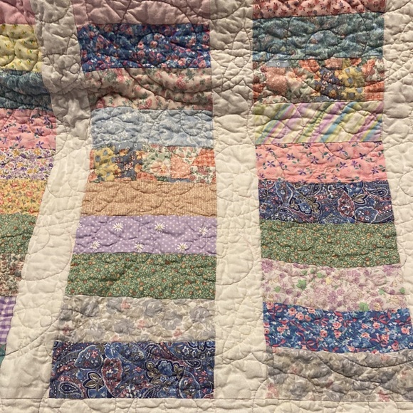 Handmade super sweet PINK PATCHWORK QUILT - Picture 6 of 13